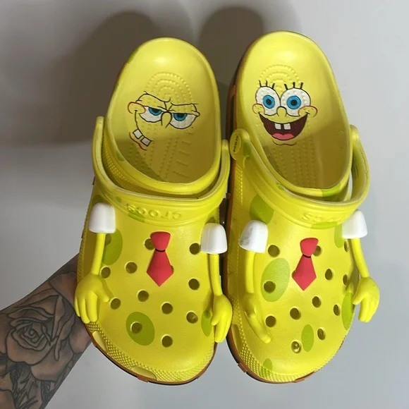 Crocs | SpongeBob Unisex Clogs M/10 W/12 - Picture 4 of 9